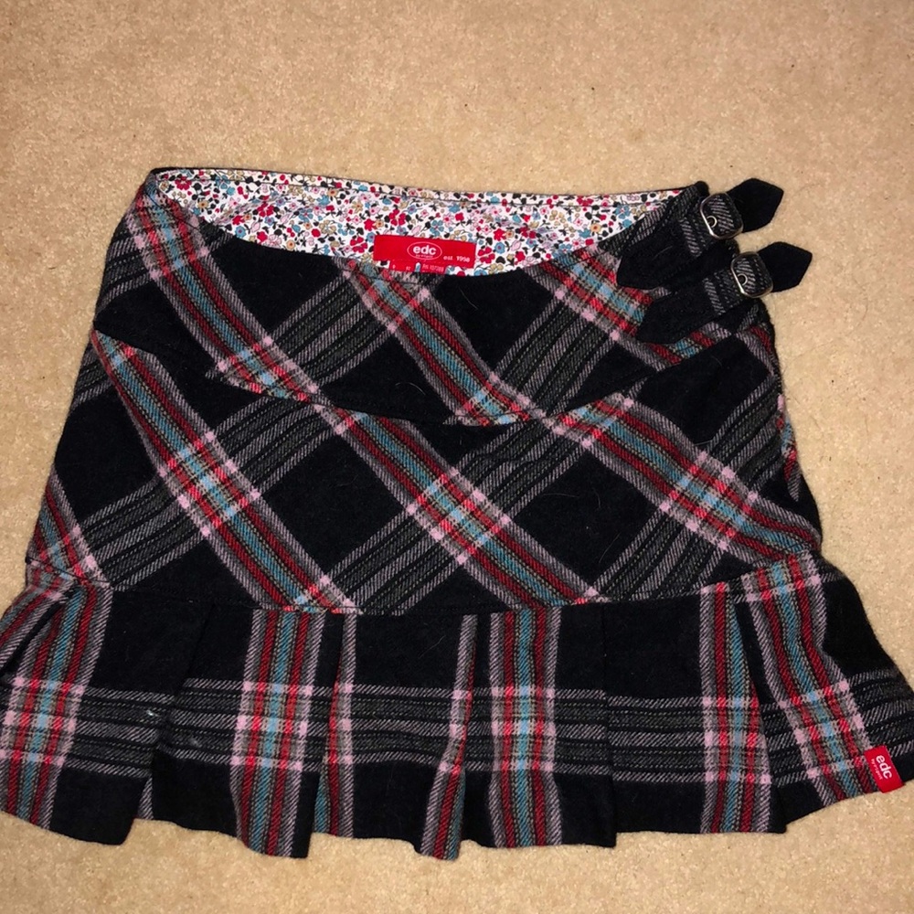 Vintage Y2k plaid schoolgirl style skirt with buckles